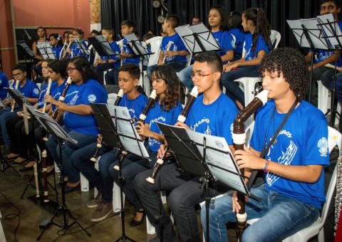 Grupo de flauta doce ‘Os Sopraninos’ apresentam ‘O melhor de Tim Maia’ no Teatro da Instalação