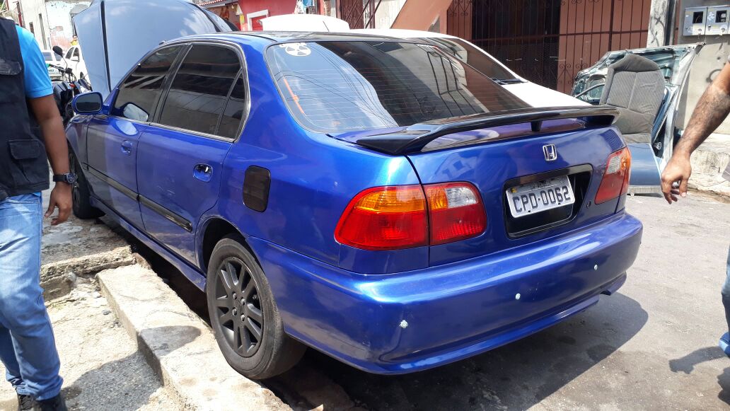 Polícia estoura desmanche de veículos e prende quatro pessoas em Manaus