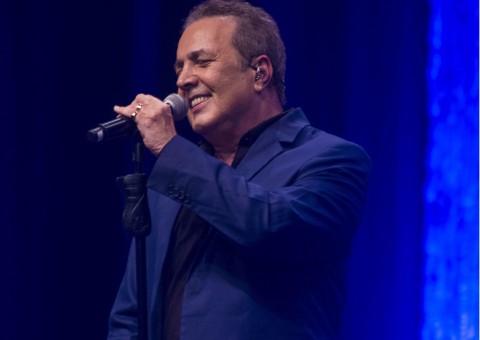 José Augusto apresenta-se nesta quinta-feira no Dulcila Festas