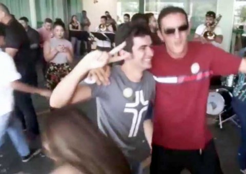 UEA divulga resultado do Vestibular e SIS. Candidatos se emocionam com os resultados