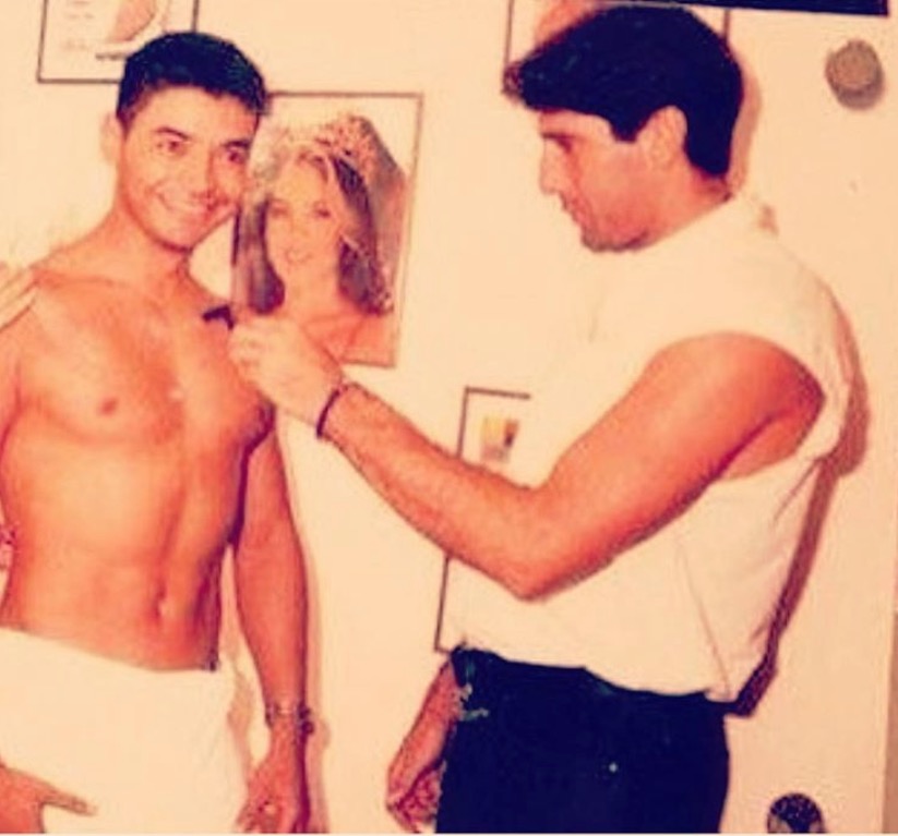 David Brazil impressiona ao aparecer saradão em foto antiga