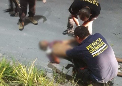 Adolescente morre após cair em barranco durante perseguição policial em Manaus