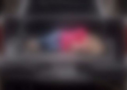 Menina se joga de carro em movimento após ser sequestrada em saída de escola