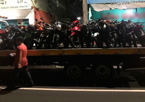 Cerca de  300 motoristas multados por irregularidades durante blitz do Detran