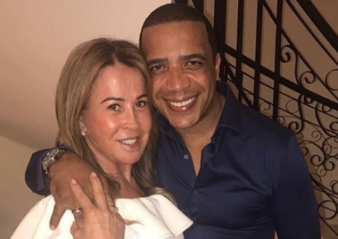  Após rumores de fim de noivado, empresário se declara para Zilu 