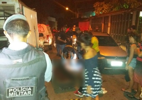 Homem é executado com 7 tiros em via pública de Manaus