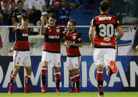 Flamengo garante final da Sul-Americana após vencer Junior Barranquilla