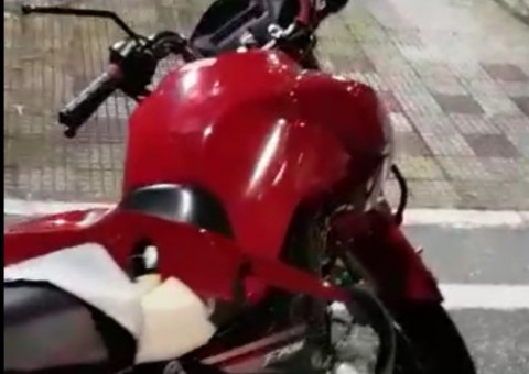 Jovem tem perna decepada após sofrer acidente de moto em Manaus