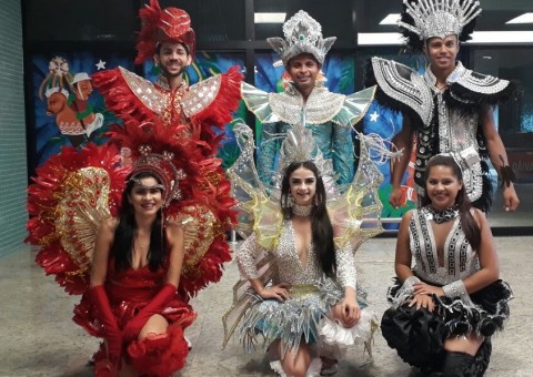Turistas são recepcionados no aeroporto pelas cirandas de Manacapuru