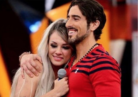 Desempregada, Juju Salimeni fala sobre fim do ‘Legendários’