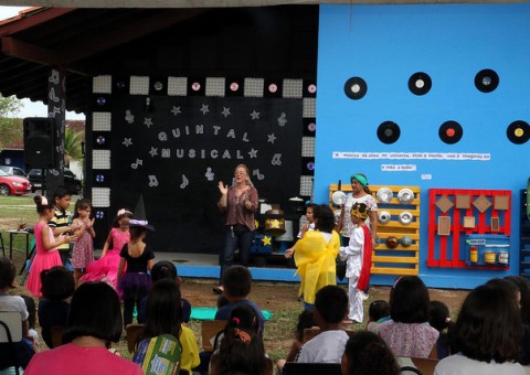Escola de Manaus é a primeira da região Norte a ter um 'Quintal Musical'