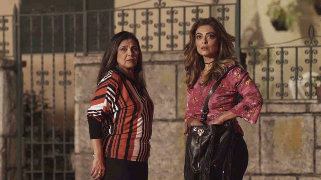 Elizangela posta foto antiga e choca com semelhança com Juliana Paes  