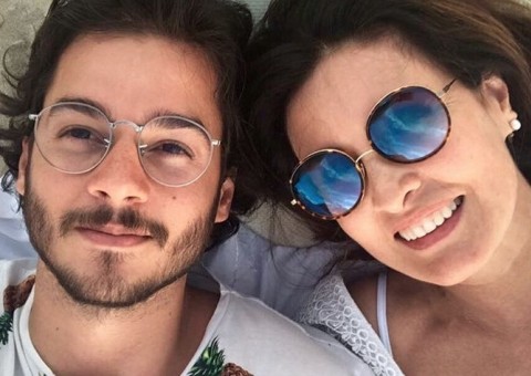 Namorado de Fátima Bernardes bomba na internet e conquista legião de seguidores