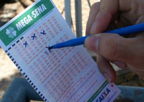 Mega-Sena sorteia prêmio de R$ 2,5 milhões neste sábado
