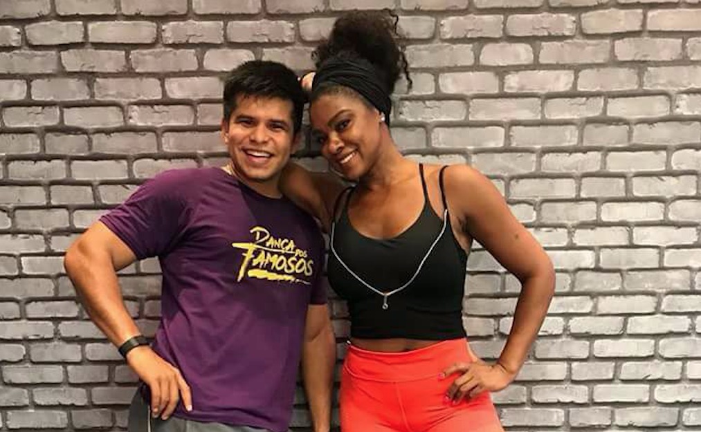 Amazonense finalista na Dança dos Famosos lamenta atraso na transmissão da Rede Amazônica