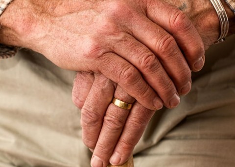 Expectativa de vida do brasileiro sobe para 75 anos e 9 meses