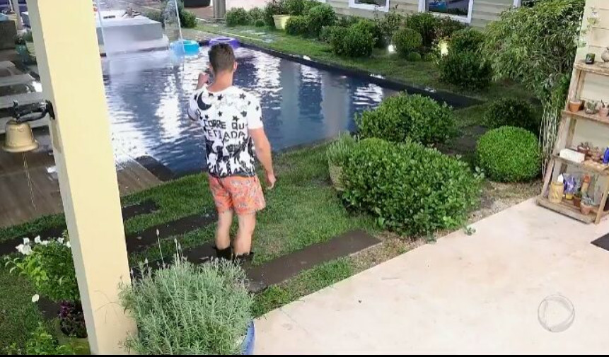 Após 'roça surpresa', Marcos aponta quem são os próximos peões a deixar reality; Vídeo