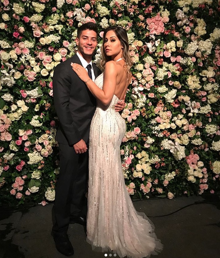 Mayra Cardi decide antecipar casamento com Arthur Aguiar: 'posso estar grávida logo'