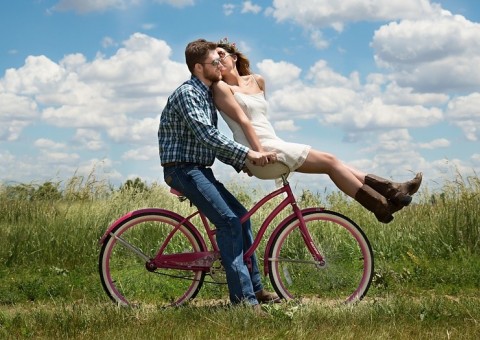 Casais que brigam são mais felizes e têm mais chances de permanecerem juntos