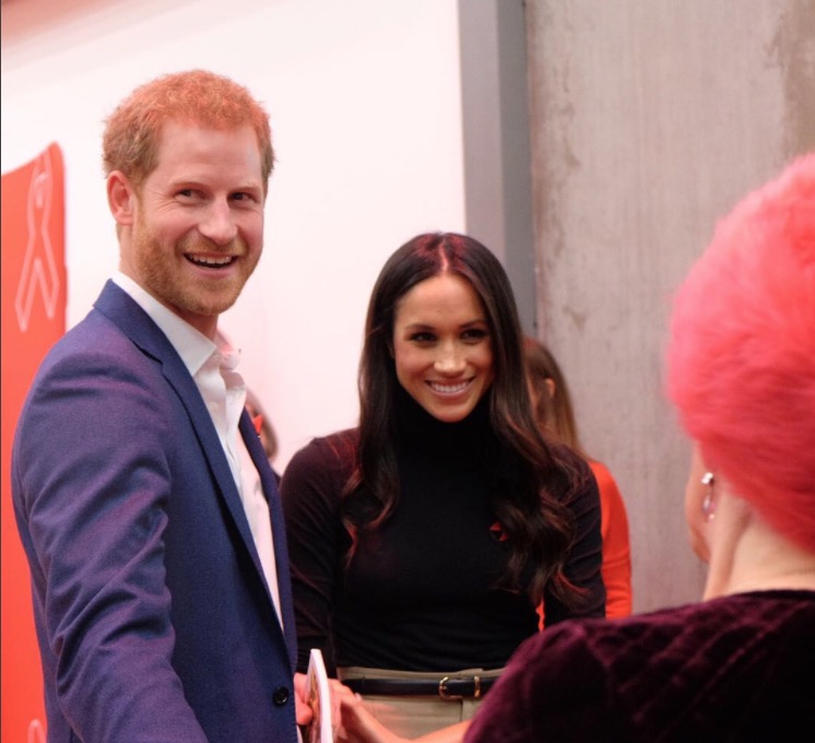 Príncipe Harry e Meghan escolhem bolo inusitado de casamento