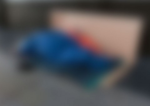 Jornalista flagra casal fazendo sexo em frente a residência em plena luz do dia