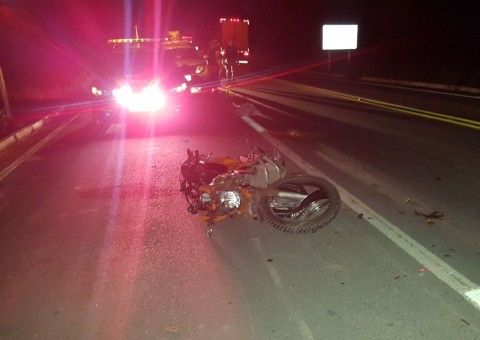 No AM, mototaxista morre e passageira fica ferida após grave acidente