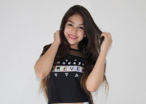 Pela 1ª vez em Manaus Melody faz apresentação única em shopping