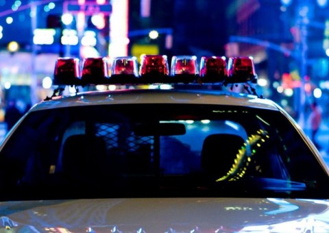 Bandidos fazem pessoas reféns durante assalto na agência dos Correios em Manaus