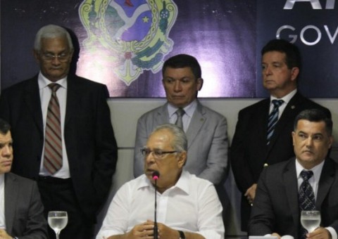 Prestação de contas de Amazonino tem pedido de vista