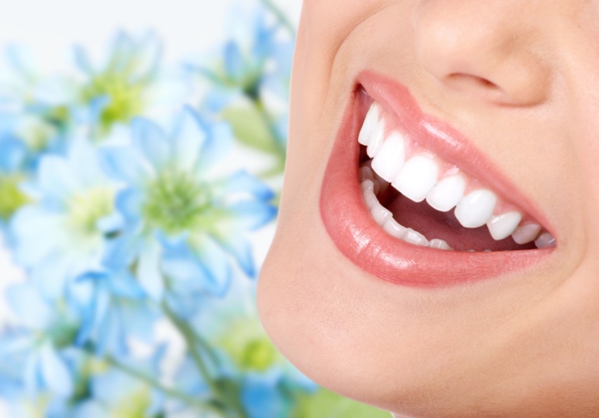 Escovar os dentes regularmente pode diminuir em 20% risco de câncer de garganta