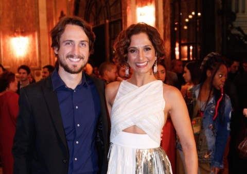 Camila Pitanga e Igor Angelkorte terminam namoro