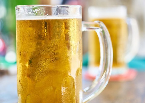 Cientistas transformam cerveja em combustível para automóveis