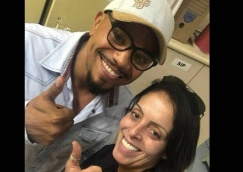 Policial que tirou foto com Rogério 157 também fez selfie com cantor Naldo