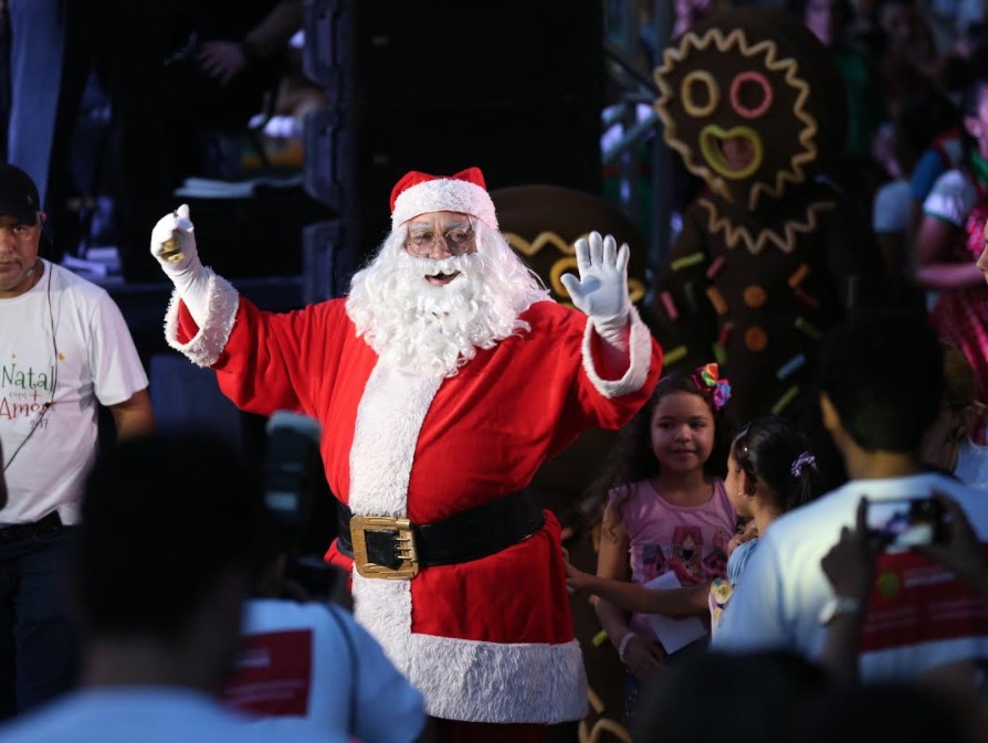 Chegada do Papai Noel na zona leste acontece nesta sexta