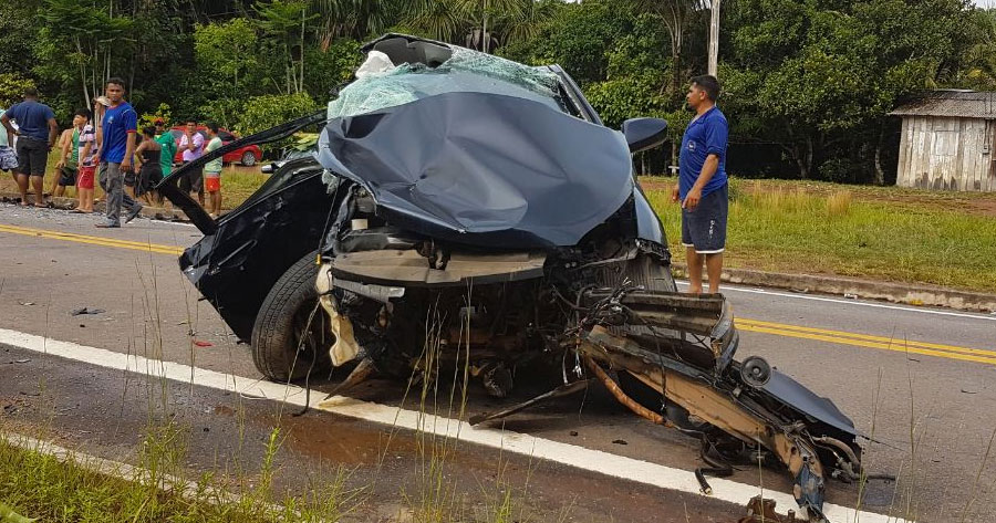  Mulher morre e recém-nascido sobrevive milagrosamente a grave acidente na BR-174