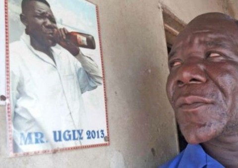 Homem considerado o mais feio ganha título pela 4ª vez