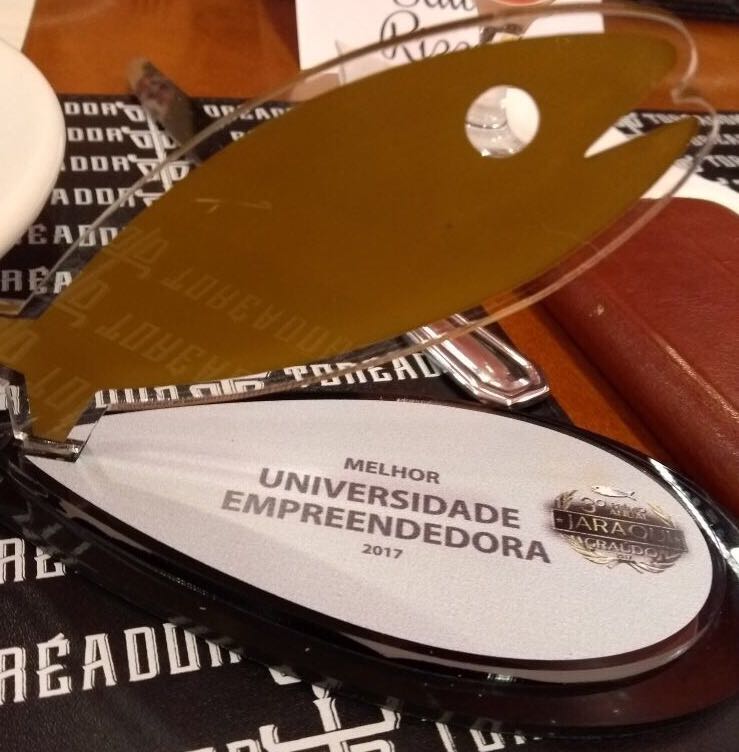 UEA vence quatro categorias do prêmio Jaraqui Graúdo