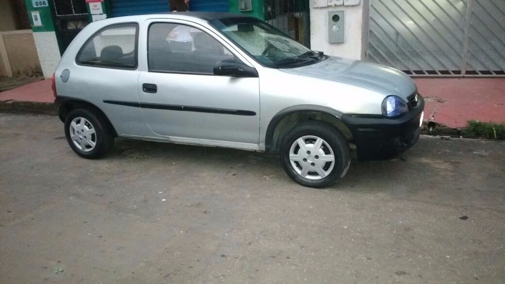 Mulher tem carro roubado em estacionamento do Hospital 28 de Agosto