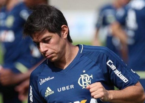 Com desempenho em baixa Conca é dispensado pelo Flamengo