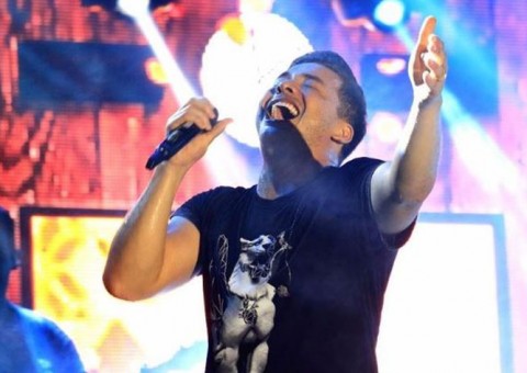 Wesley Safadão agita público em show no Amazonas e manda recado para fãs