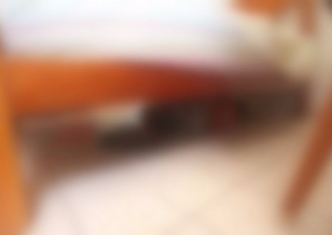 Suspeita de tentar matar marido com garrafada é encontrada embaixo da cama de vizinho