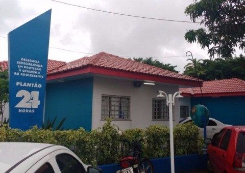 Em Manaus, jovem com necessidades especiais é estuprada após homem lhe oferecer sanduíche