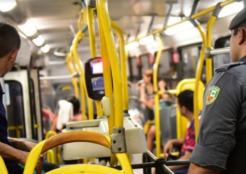 Coletivos já foram assaltados mais de 3 mil vezes em Manaus