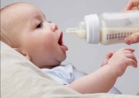 Empresa faz recall de leite para bebês contaminado com Salmonela