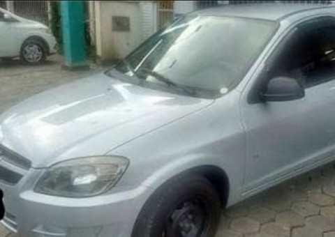 Motorista do Uber tem carro levado por trio durante corrida em Manaus