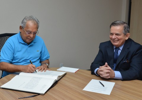  Lourenço Braga é empossado o novo secretário de educação 