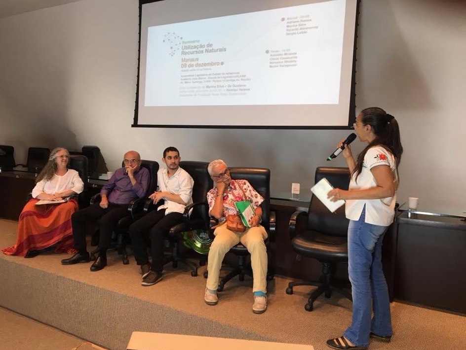 Heloísa Helena palestra em evento da Rede em Manaus