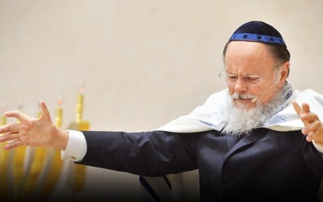 Emissora de TV acusa Igreja Universal de tráfico internacional de crianças