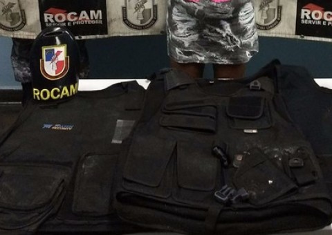 Em Manaus, mulher é presa com coletes balísticos escondidos em casa