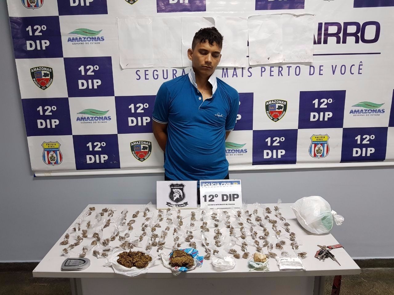Fugitivo do Compaj é recapturado com trouxinhas de maconha e cocaína em Manaus